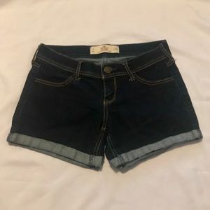 ☀️Hollister Mid Rise Shorts